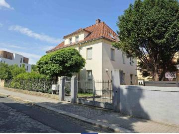 Repräsentatives Wohnensemble in Bestlage: Großzügiges Grundstück mit Vorderhaus & Remise