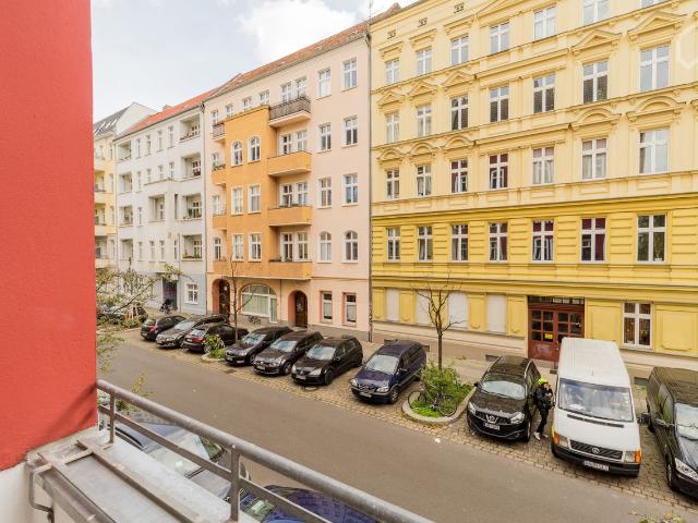 Representative and spacious 3 room appartment in perfect location Friedrichshain, Berlin Amsterdam Apartments for Rent