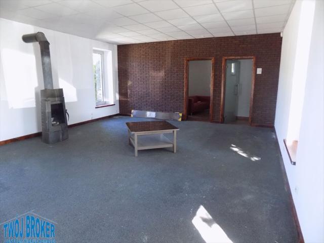 Reprezentacyjny lokal 58 m² z placem i parkingiem polecam!