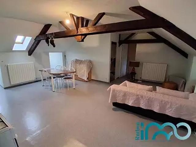 Réquista 12170 Location appartement 3 pièces t3 au dernier étage