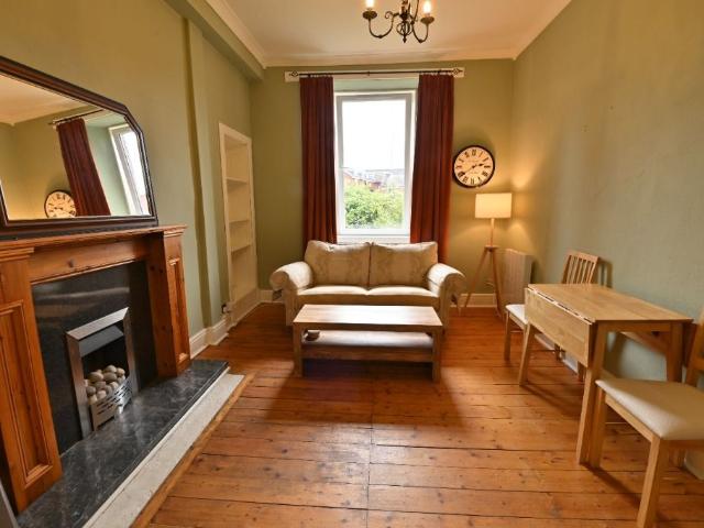 Restalrig Road South, Restalrig, Edinburgh EH7, 1 bed flat to rent, £1,050 pcm | PrimeLocation