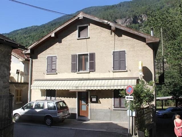 Restaurant mit 3 Zimmer Wirtewohnung / Restaurant mit 3 Zimmer Appartement