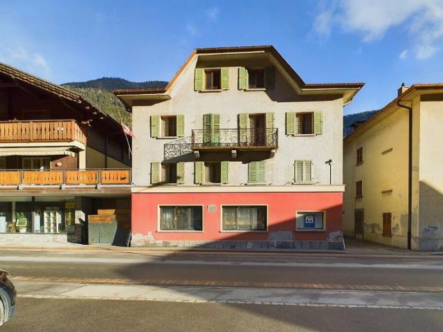 Ristorante con alloggi / immobile convertibile nella natura montana