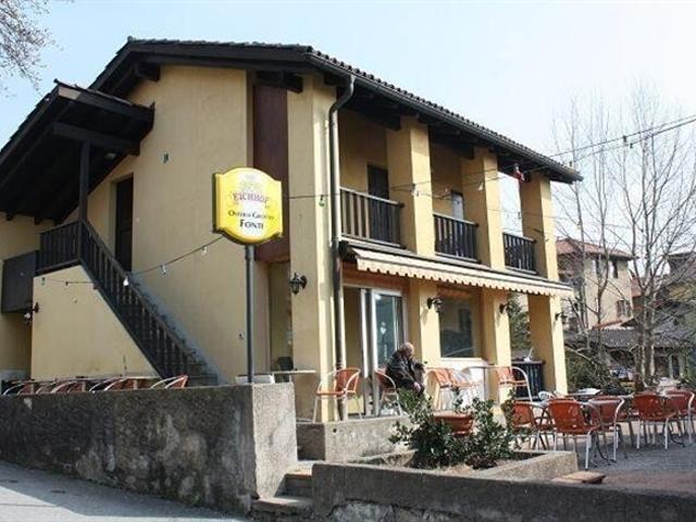 Restaurant mit Dachwohnung und 4 Zimmer Wohnhaus / Restaurant mit Dachwohnung und 4 Zimmer Wohnhaus
