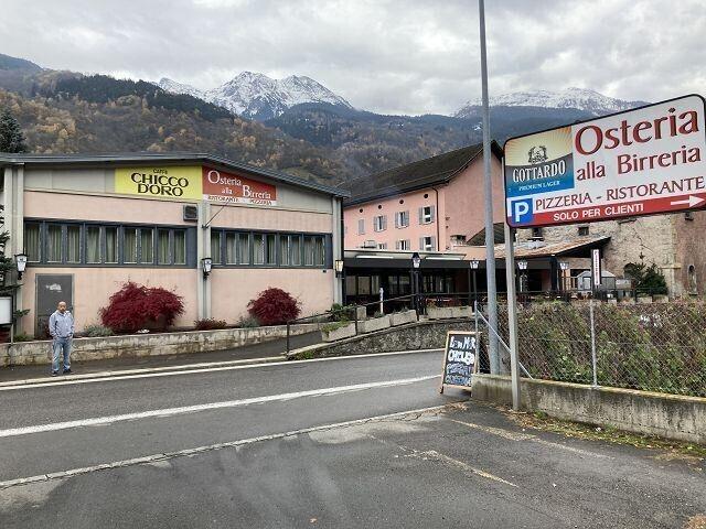 Restaurant mit Mehrfamilienhaus und Bauland R3 / Restaurant mit Mehrfamilienhaus und Bauland R3