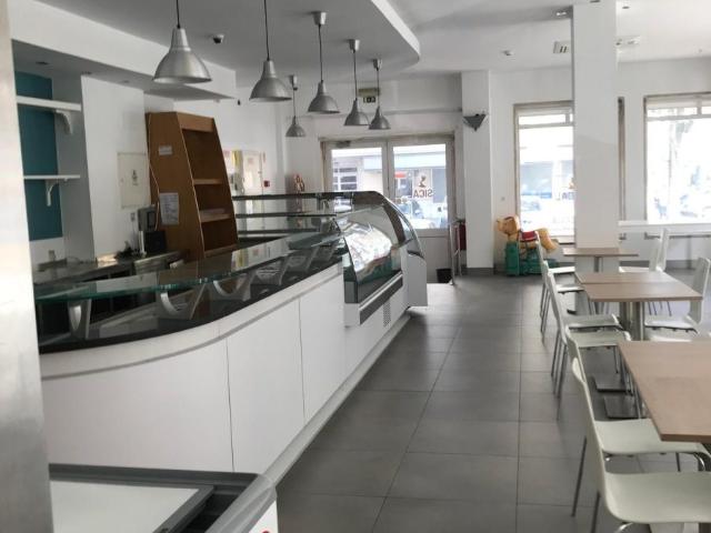 Restaurante à Venda em Quarteira 166m² Quarteira