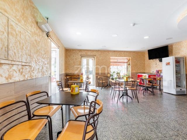 RESTAURANTE EM FUNCIONAMENTO + APARTAMENTO T2 | INVESTIMENTO EM DARQUE