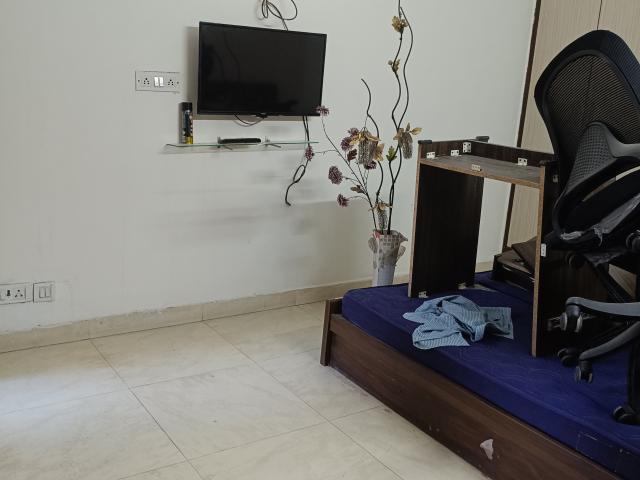Resale | 3.5 BHK 500 Sq.Yd. Independent House in Mishra Property