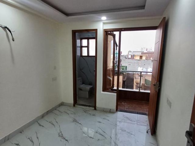 Resale | 3.5 BHK + 50 Sq.Yd. Independent House in Palla