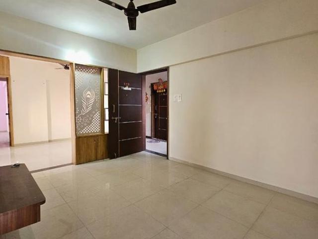 Resale | 3.5 BHK 1055 Sq.Ft. Apartment in Silver Homes