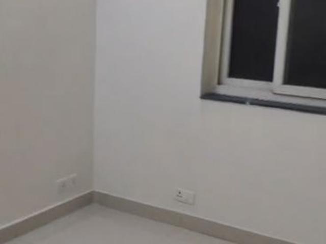 Resale | 3.5 BHK + 1128 Sq.Ft. Apartment in BPTP Park Elite Premium