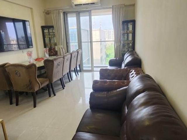 Resale | 3.5 BHK + 1150 Sq.Ft. Apartment in Jogeshwari East