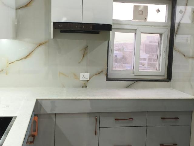 Resale | 3.5 BHK 1180 Sq.Ft. Apartment in Ansal Sushant Apartments