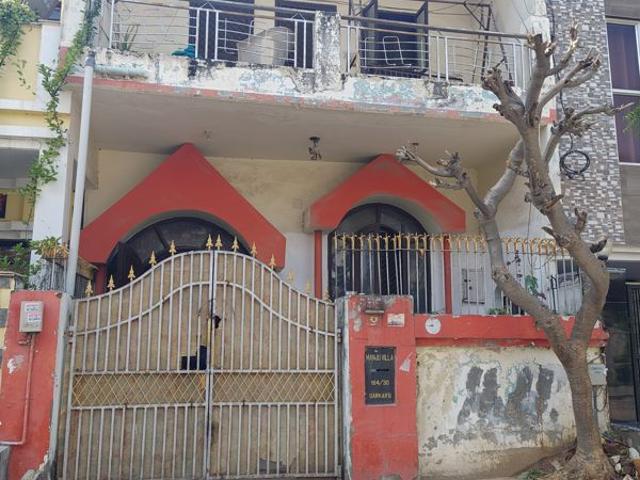Resale | 3.5 BHK + 118 Sq.Yd. Villa in Sector 30