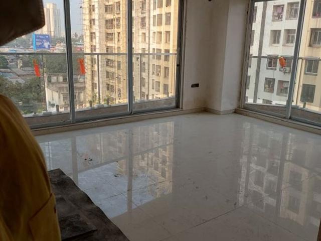 Resale | 3.5 BHK 1205 Sq.Ft. Apartment in Embassy One Thane