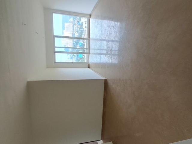 Resale | 3.5 BHK 1205 Sq.Ft. Apartment in One Indiabulls Thane 1