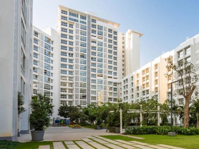 Resale | 3.5 BHK 1208 Sq.Ft. Apartment in Godrej The Trees