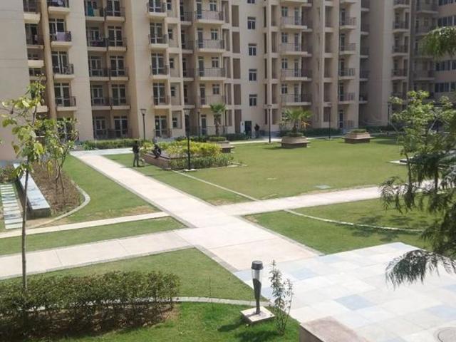 Resale | 3.5 BHK + 1232 Sq.Ft. Apartment in BPTP Park Elite Premium