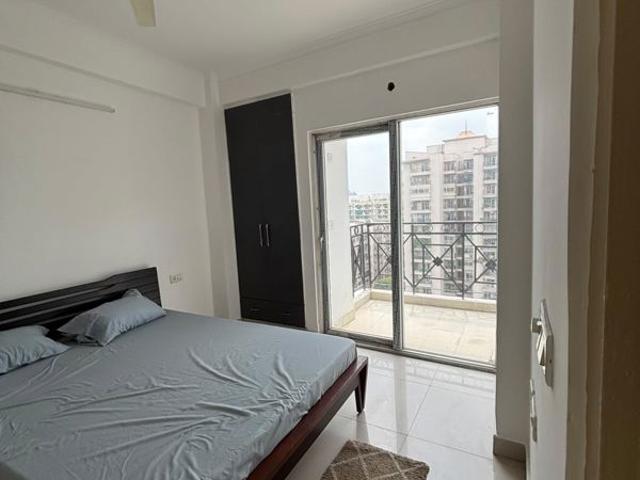 Resale | 3.5 BHK + 1265 Sq.Ft. Apartment in Paras Tierea