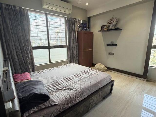 Resale | 3.5 BHK 1315 Sq.Ft. Apartment in Dadar West