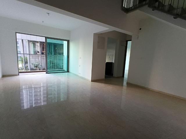 Resale | 3.5 BHK 1324 Sq.Ft. Apartment in Kalpataru Immensa