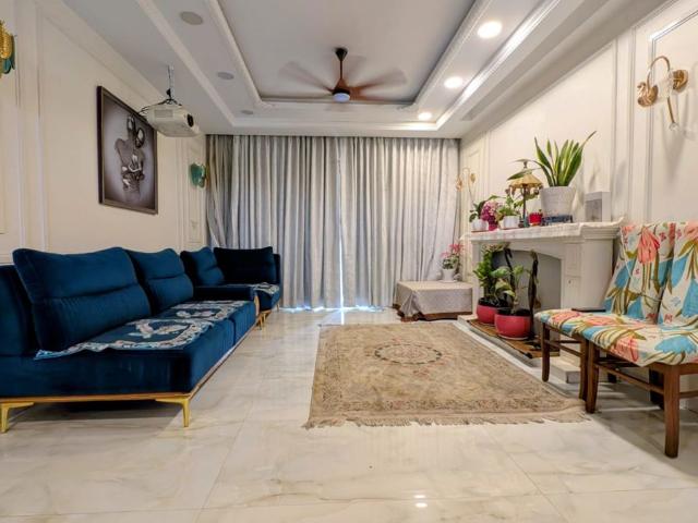 Resale | 3.5 BHK 1400 Sq.Ft. Apartment in Madhuban Satin Brick