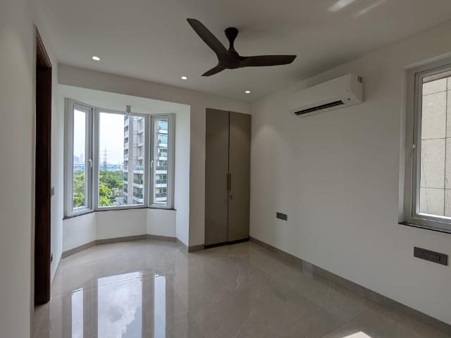 Resale | 3.5 BHK 1450 Sq.Ft. Apartment in Shekhar Apartment Mayur V