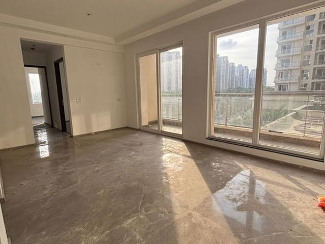 Resale | 3.5 BHK + 1545 Sq.Ft. Apartment in Aghapur