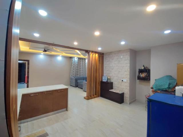 Resale | 3.5 BHK + 1545 Sq.Ft. Apartment in Ajnara Grand Heritage