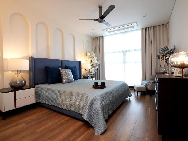 Resale | 3.5 BHK 1600 Sq.Ft. Apartment in Bramhacorp The Collection