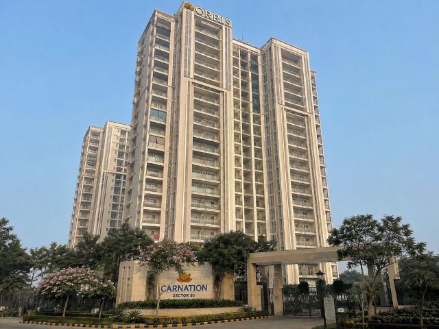 Resale | 3.5 BHK + 1645 Sq.Ft. Apartment in Orris Carnation Residency