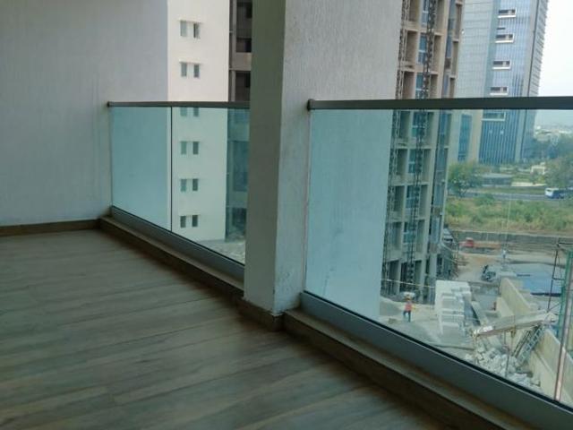 Resale | 3.5 BHK 1650 Sq.Ft. Apartment in Aurum Q Islands