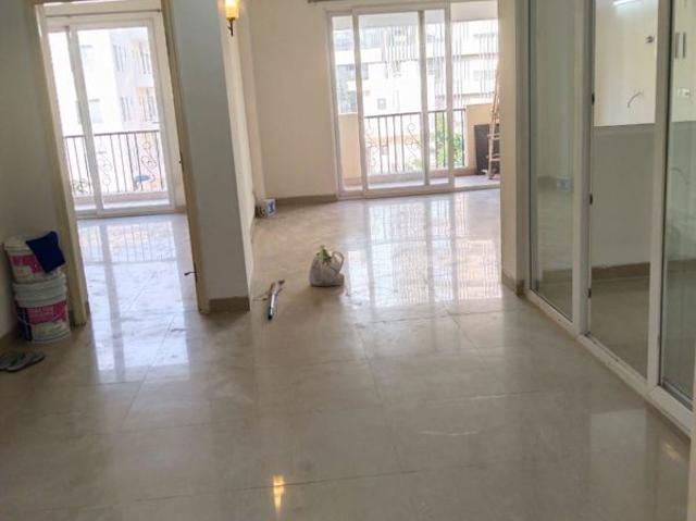 Resale | 3.5 BHK + 1650 Sq.Ft. Apartment in Emaar Emerald Floors