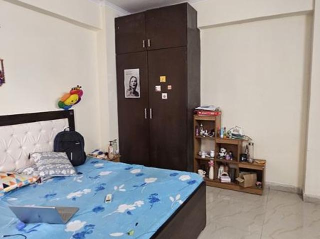 Resale | 3.5 BHK + 1700 Sq.Ft. Apartment in Sector 92