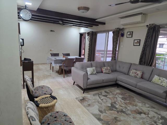 Resale | 3.5 BHK + 1750 Sq.Ft. Apartment in Sanskruti Lifespaces Terraza