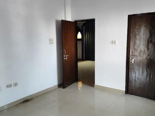 Resale | 3.5 BHK 1775 Sq.Ft. Apartment in Gomti Nagar
