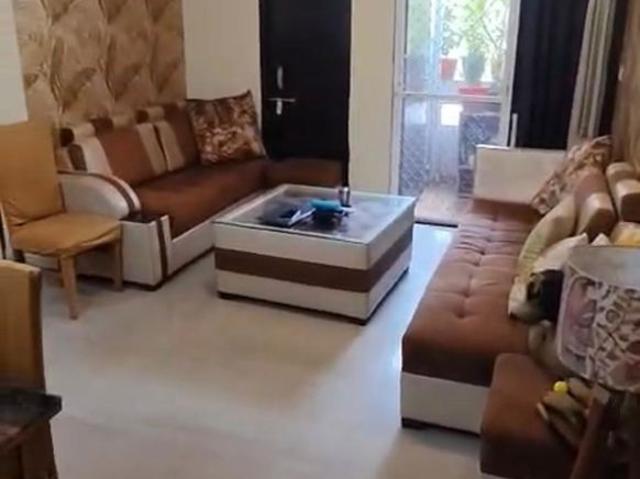 Resale | 3.5 BHK 1800 Sq.Ft. Apartment in Raj Nagar