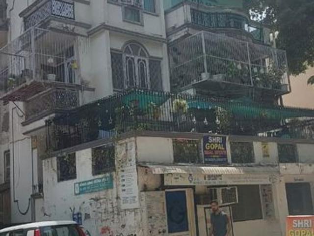Resale | 3.5 BHK 1800 Sq.Ft. Independent House in Green Park