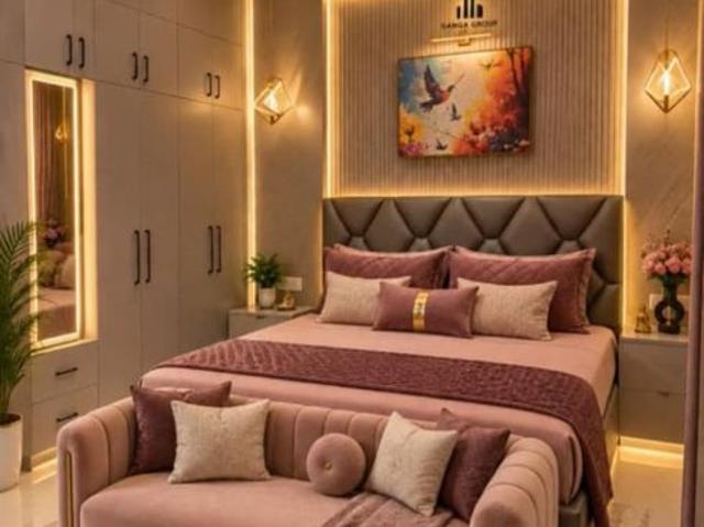 Resale | 3.5 BHK + 1815 Sq.Ft. Apartment in Sahibabad