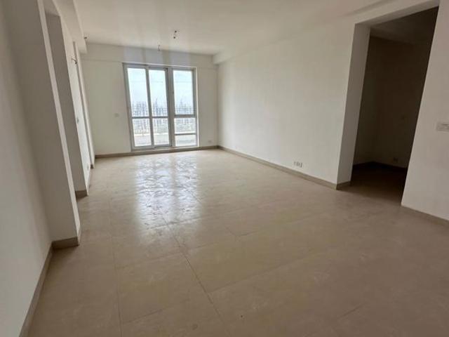 Resale | 3.5 BHK + 1850 Sq.Ft. Apartment in Indiabulls Centrum Park