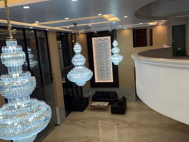 Resale | 3.5 BHK + 1860 Sq.Ft. Apartment in Sector 150