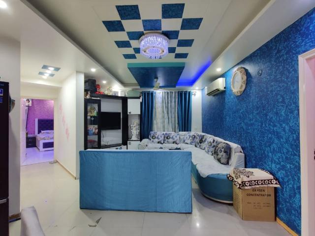 Resale | 3.5 BHK + 1920 Sq.Ft. Apartment in Bestech Park View Residency