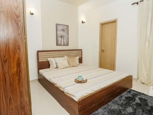 Resale | 3.5 BHK 1930 Sq.Ft. Apartment in DLF New Town Heights III