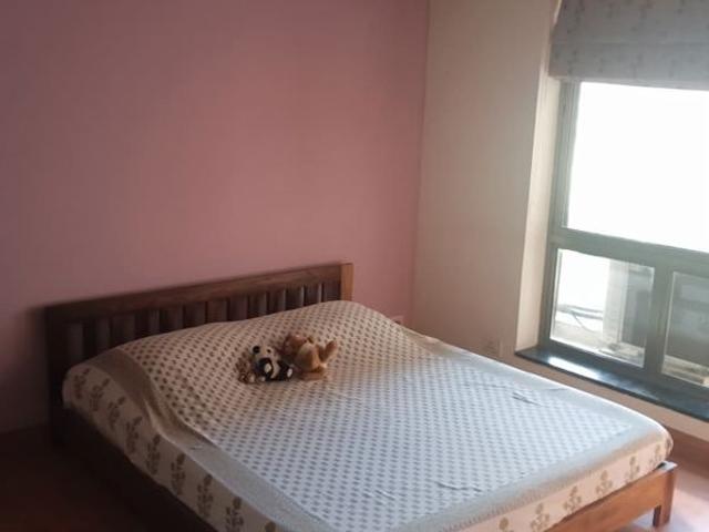 Resale | 3.5 BHK + 1988 Sq.Ft. Apartment in Central Park I