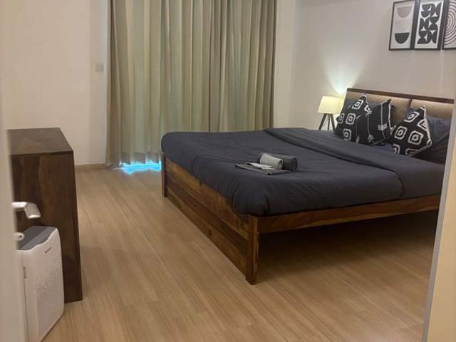 Resale | 3.5 BHK + 1983 Sq.Ft. Apartment in DLF Park Place