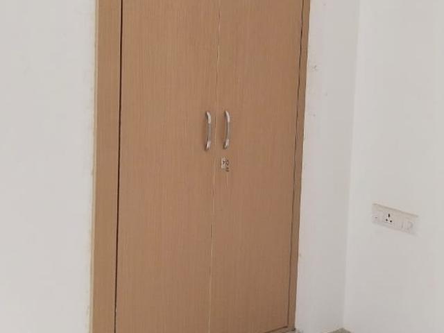 Resale | 3.5 BHK 1990 Sq.Ft. Apartment in Uninav Bliss