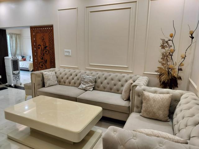 Resale | 3.5 BHK 2000 Sq.Ft. Apartment in B2 Green Glade Apartments