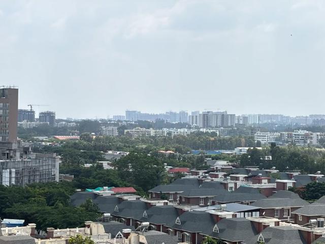 Resale | 3.5 BHK + 2010 Sq.Ft. Apartment in Prestige Serenity Shores