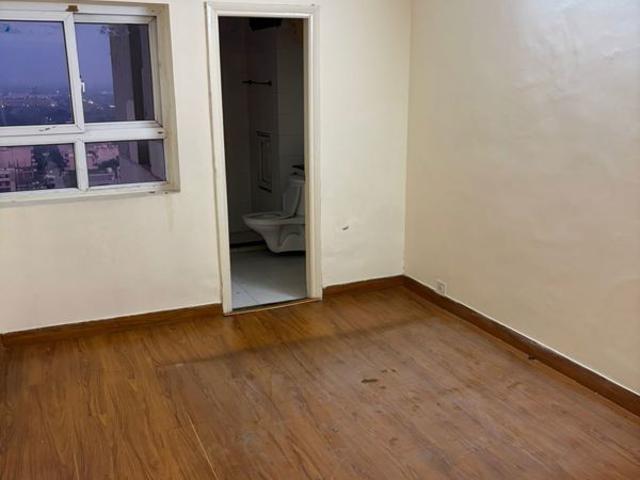 Resale | 3.5 BHK + 2037 Sq.Ft. Apartment in BPTP The Resort