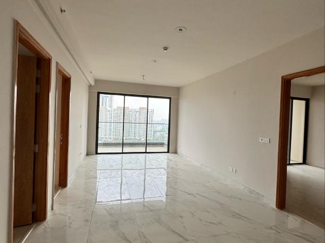 Resale | 3.5 BHK 2040 Sq.Ft. Apartment in M3M Sky City
